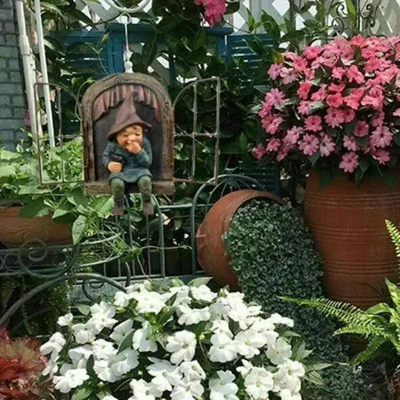 2026 Naughty Garden Statue Elf - Home Bargains のレビューと価格