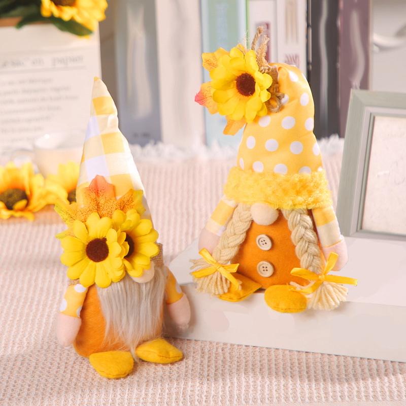 New Sunflower Farmhouse Gnome  - Home Bargains のレビューと価格